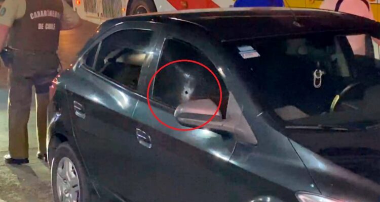 Balean a turista argentino en intento de robo en Estación Central: llegó en auto a comprar en familia