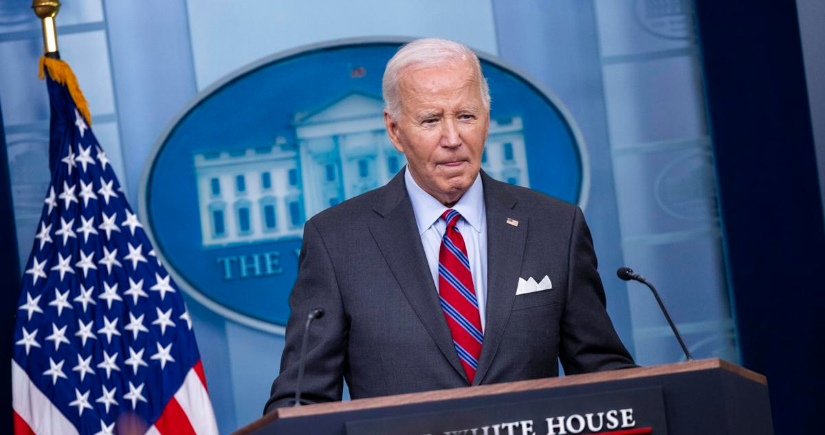 Biden dice que Israel debe buscar alternativas a un eventual ataque contra campos petroleros en Irán