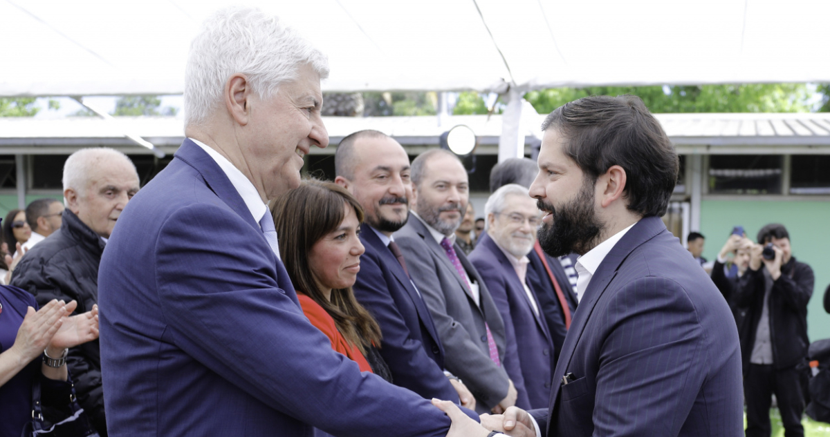 En proceso hubo 97 postulantes: Boric nombra oficialmente a Etcheberry como director del SII