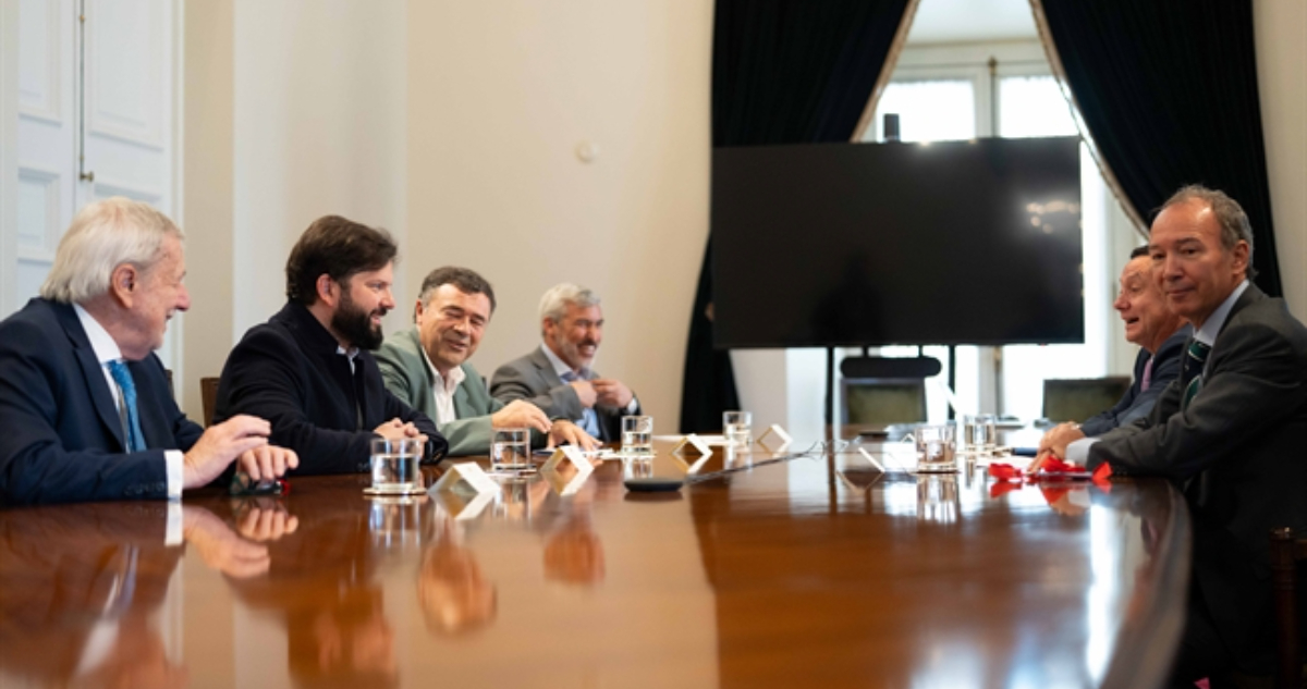 Boric destaca “sólidas” relaciones internacionales y acuerdo con EEUU en pro de exportación de uvas