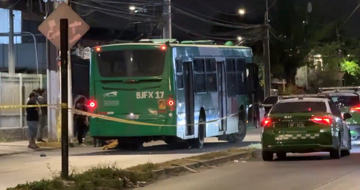 Detienen a chofer de bus RED en San Bernardo: habría atropellado intencionalmente a otro conductor