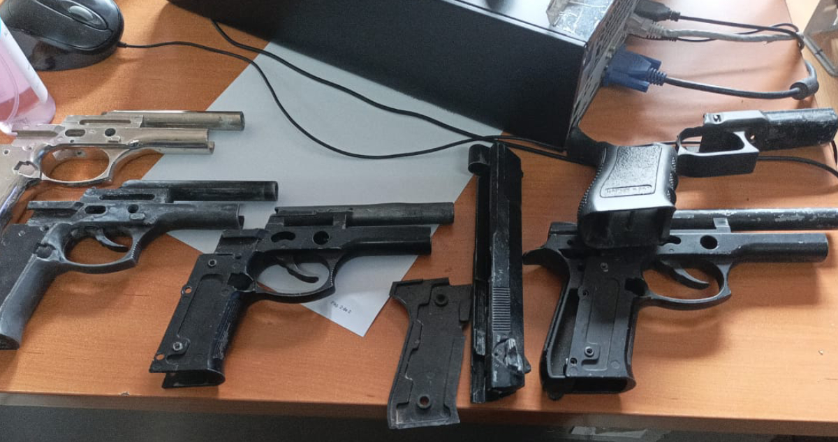 Cae banda dedicada al tráfico y modificación de armas: operaban en la RM y Valparaíso