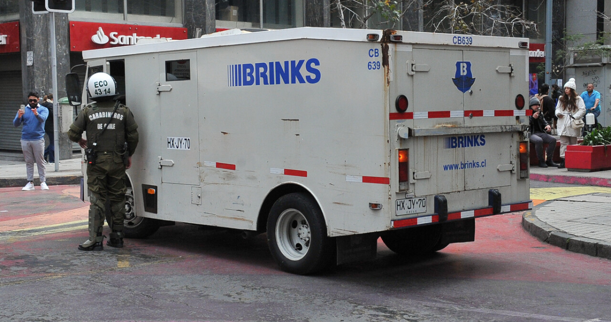 Carabineros y funcionarios desvinculados por robo a Brinks: “No vamos a aceptar delincuentes”