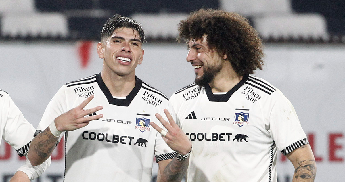 Carlos Palacios junto a Maximiliano Falcón en Colo Colo