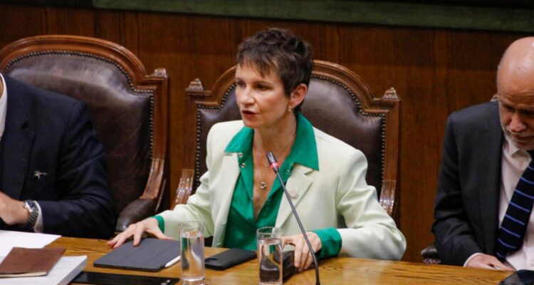 Sala de la Cámara revisa Acusación Constitucional contra Tohá