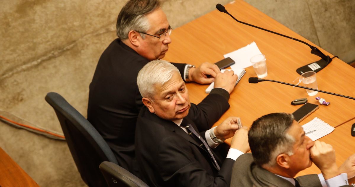 “Insuficiente”: diputados PC cuestionan medidas cautelares contra generales (r) por caso Alto Mando