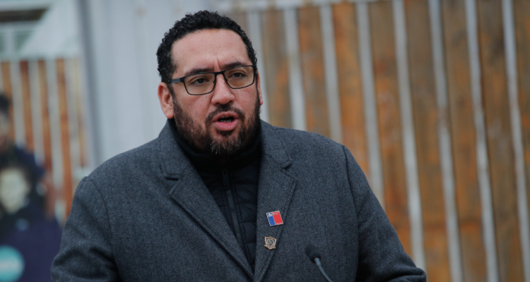 Cataldo defiende informe financiero del FES y asegura tendrá “un nivel de eficiencia mayor” al CAE