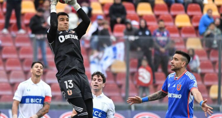 Católica y la U se enfrentarían en el Santa Laura el fin de semana del 20 de octubre