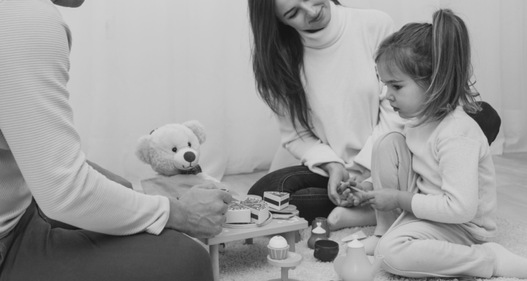 cómo enseñar consentimiento a niñas y niños