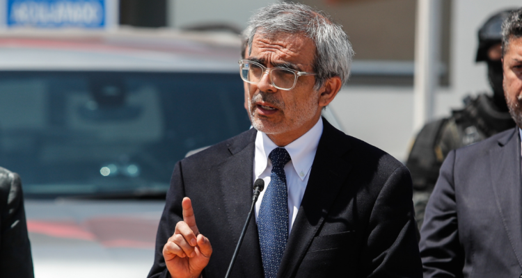 Cordero niega contradicciones por caso Monsalve: “Se ha actuado acorde a los antecedentes entregados”