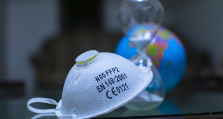 FMI advierte que vivimos una era postpandémica con alta incertidumbre económica y recomienda prudencia