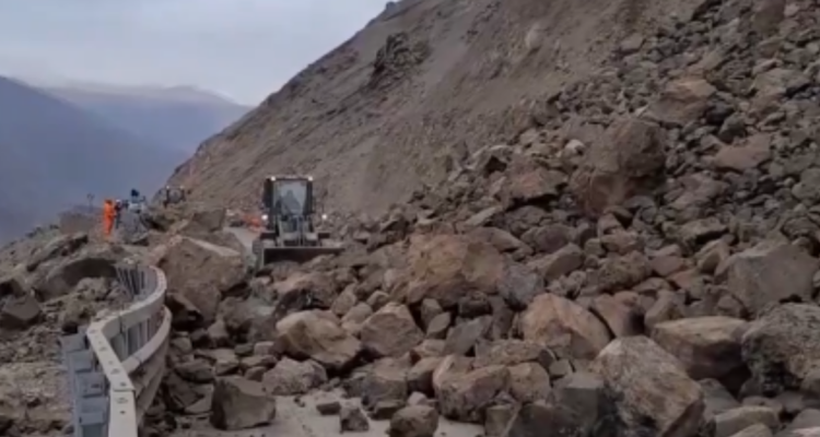 De seis a ocho meses demoraría rehabilitación de Cuesta Camarones: alcalde pide “plan de contingencia”