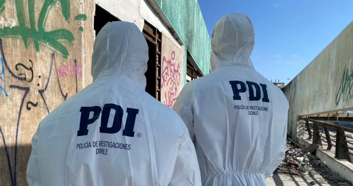 Detienen a 2 venezolanos por asesinar y quemar cuerpo de hombre en edificio abandonado en Antofagasta