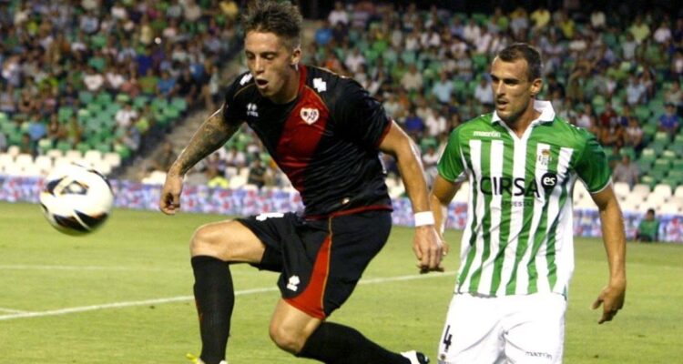 Nicki Bille (izquierda) jugando por Rayo Vallecano.