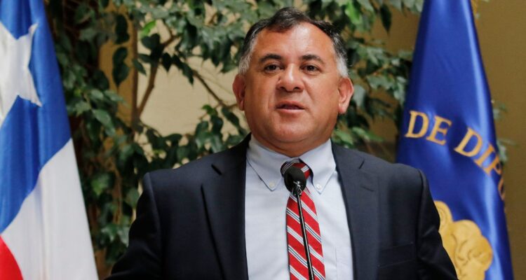 Aedo revela que cerca de 20 funcionarios de la Cámara de Diputados ganan sueldo de $10 millones o más