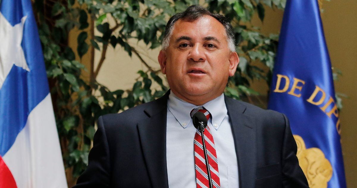Aedo revela que cerca de 20 funcionarios de la Cámara de Diputados ganan sueldo de $10 millones o más