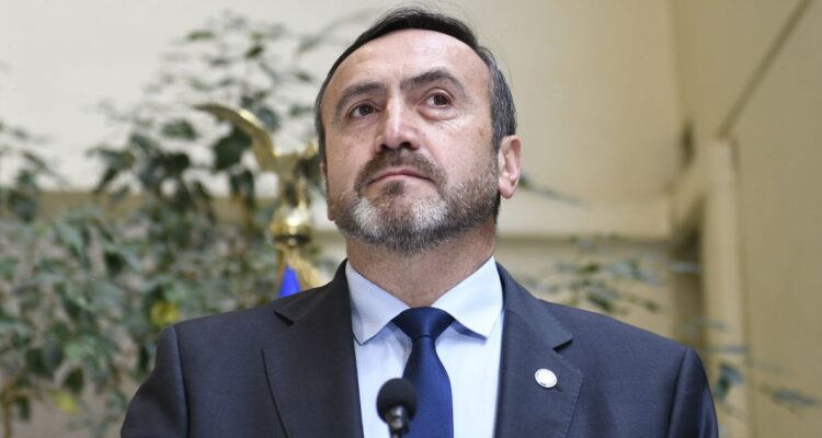 Corte de Talca declara desafuero de diputado Francisco Pulgar: es investigado por delito de violación