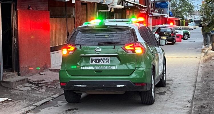 Viviendas son atacadas con 200 disparos y molotov en La Pintana: todo sería disputa por drogas