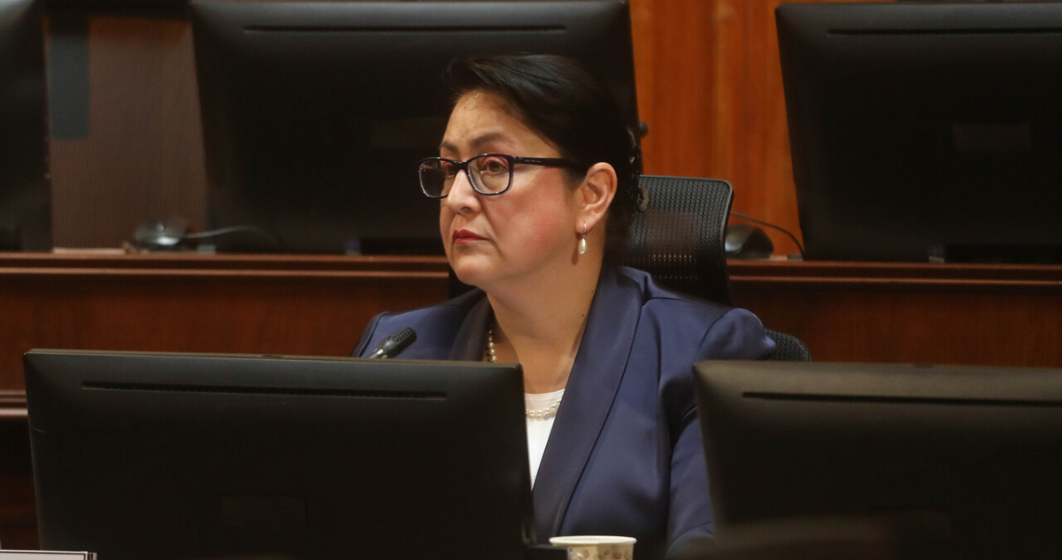 Dorothy Pérez queda a un paso de ser contralora titular: Comisión de Constitución aprobó ratificación