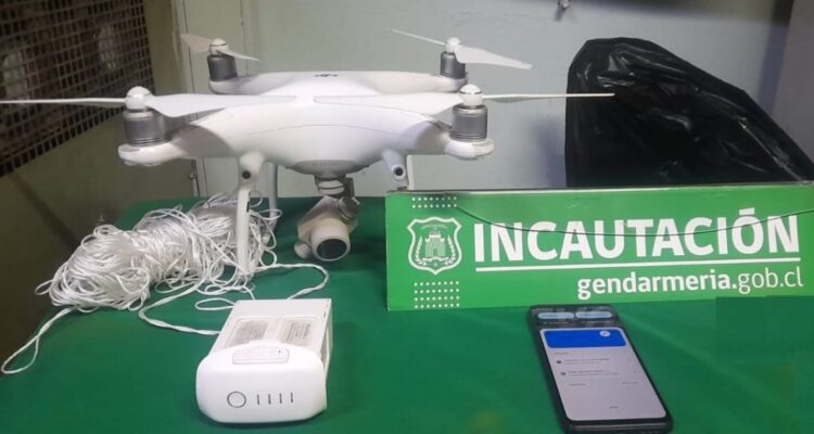 Gendarmería captura dron que intentaba ingresar un celular a la cárcel de Osorno