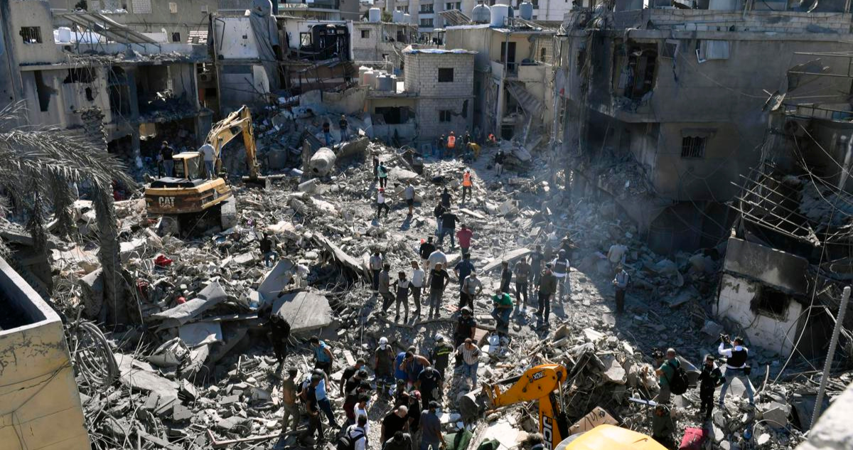 Al menos 18 muertos y decenas de heridos tras ataque israelí contra hospital a las afueras de Beirut