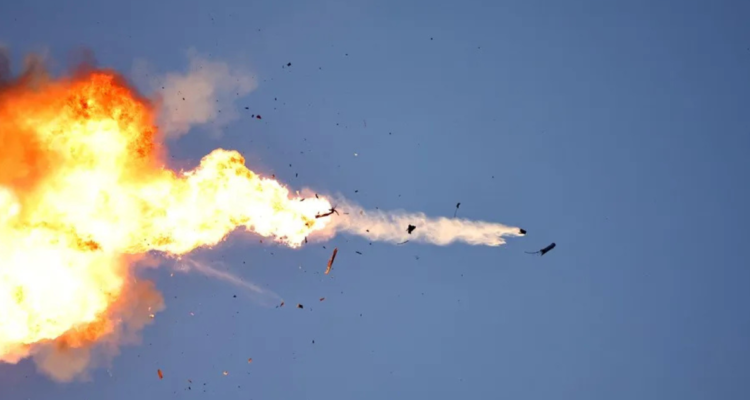 Israel intercepta 5 drones cerca de Aeropuerto de Tel Aviv: obligaron a suspender despegues