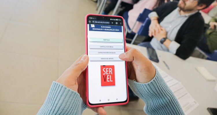 Elecciones regionales y comunales 2024: abren las mesas en todo el país