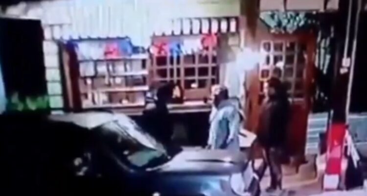 Empresario insulta a conserje en condominio de Zapallar