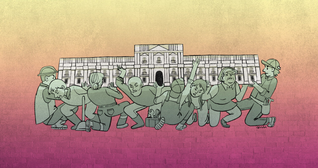 Trabajadores sosteniendo La Moneda