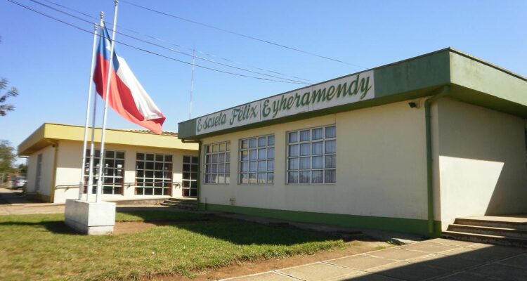 Escuela Félix Eyheramendy en Los Álamos