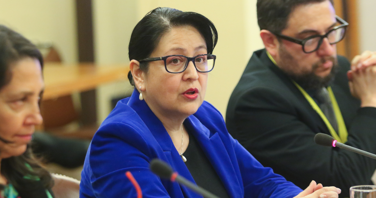 Este lunes parte carrera de Dorothy Pérez a la titularidad de Contraloría: buscará votos del Senado