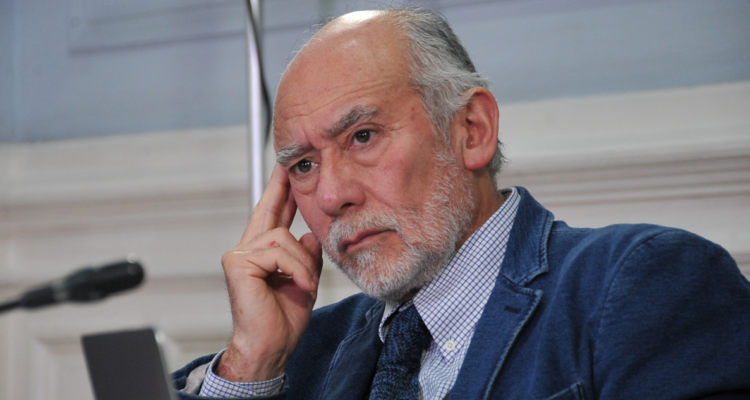 Flores (DC) y cambio de gabinete: “Debe ser para mejorar la gestión de Gobierno, que ha estado malita”