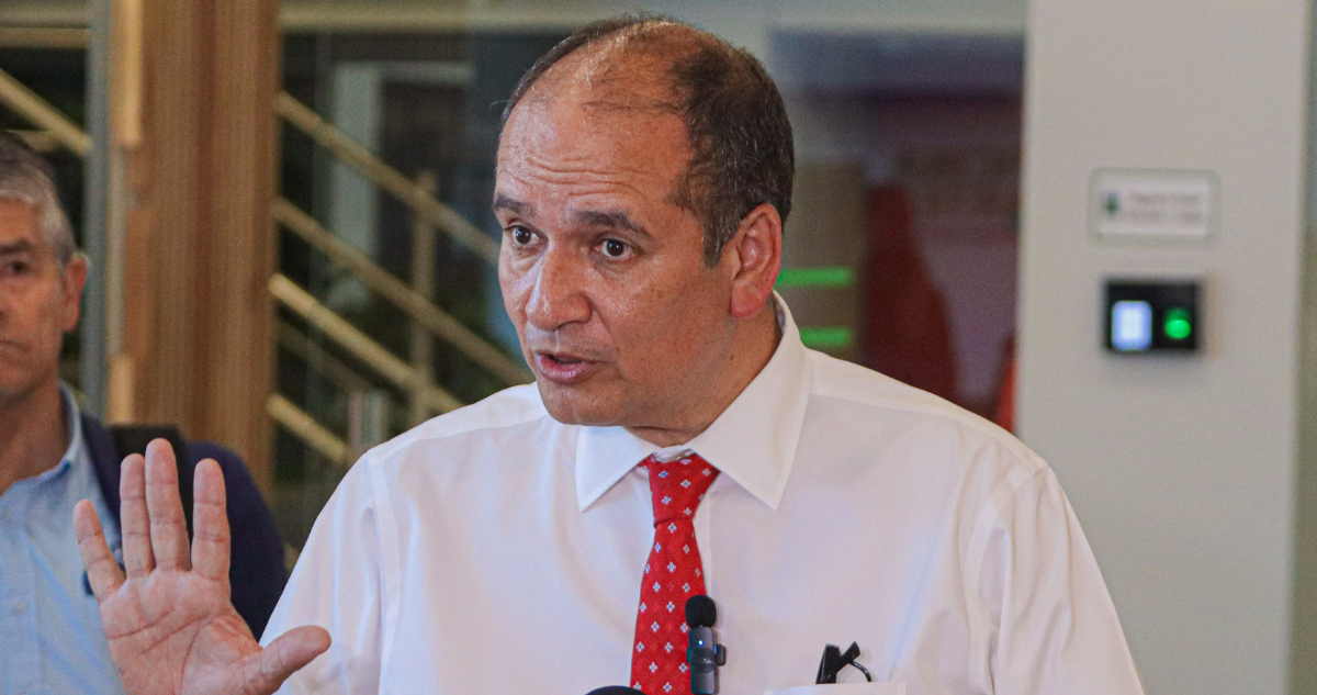 Gobernador del Bío Bío, Rodrigo Díaz, por presupuesto de la región para 2025