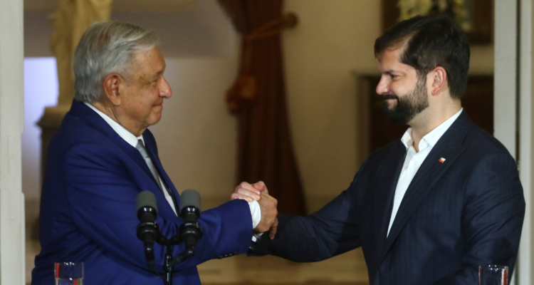 “Ha sido un gran aliado de Chile”: Boric se despide de AMLO en su último día como presidente de México