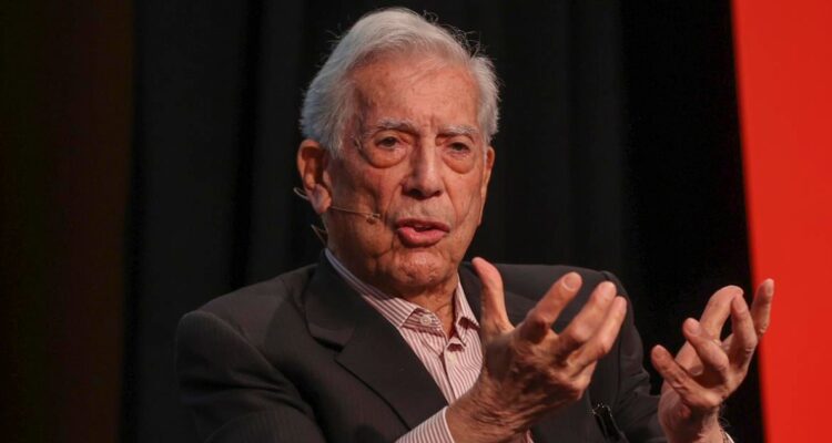 Hijo de Mario Vargas Llosa y salud de su padre: “A los 89 uno reduce la intensidad de sus actividades”