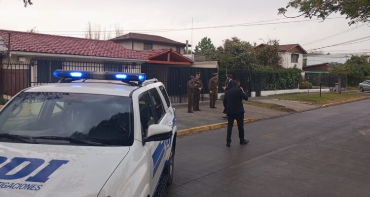 Adulto mayor muere tras sufrir portonazo en Maipú: sexto homicidio de las últimas horas en la RM