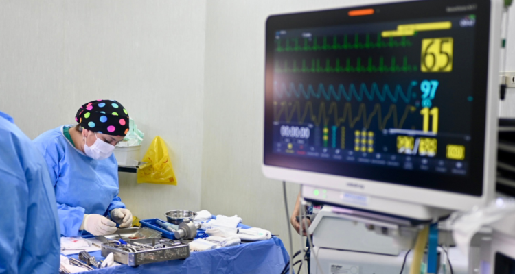 Sala de operaciones por nuevo Hospital Base de Castro