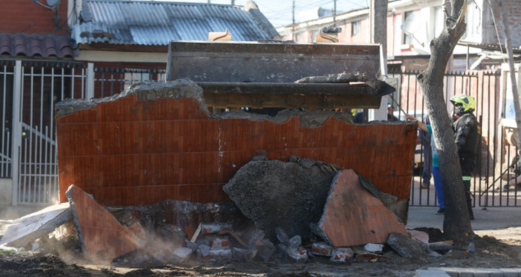 Valparaíso: a 1 año de creación de catastro para demoler mausoleos narcos, ninguno se ha concretado