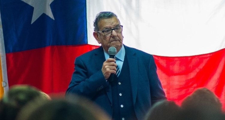 Puerto Montt: candidato a alcalde Rabindranath Quinteros propone reubicar comercio ambulante