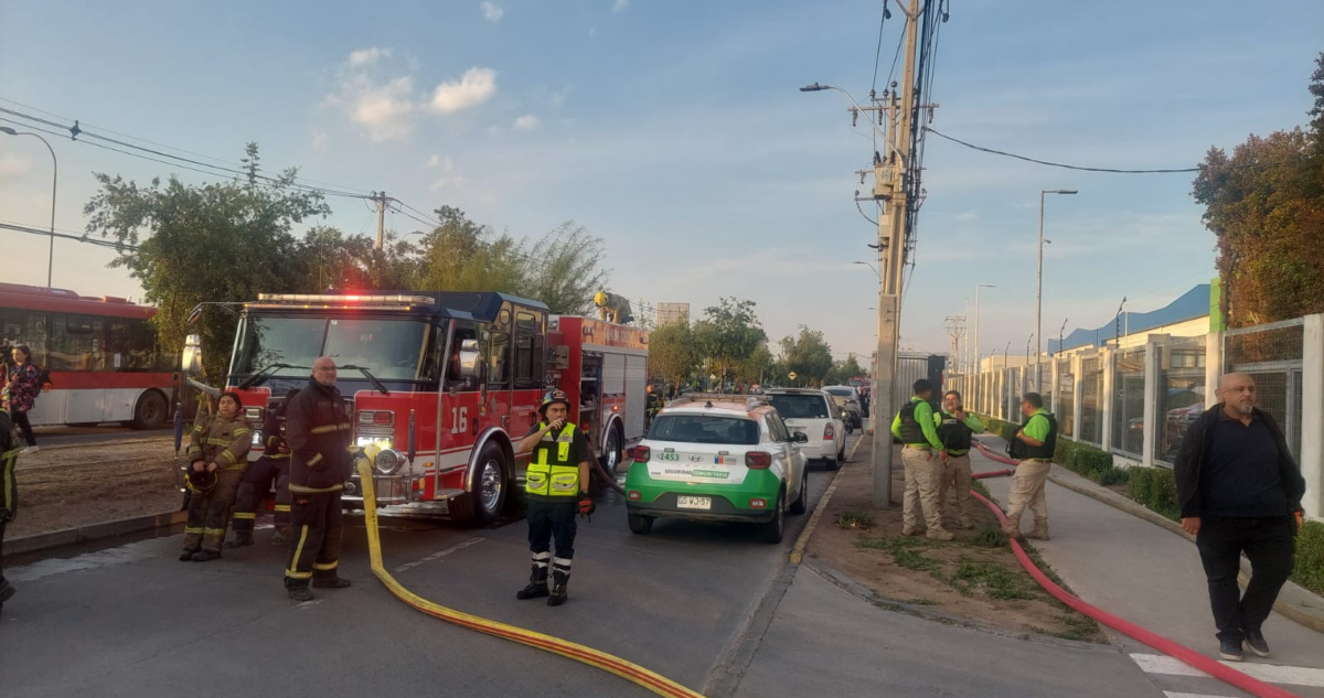 incendio-bodegas-renca.png