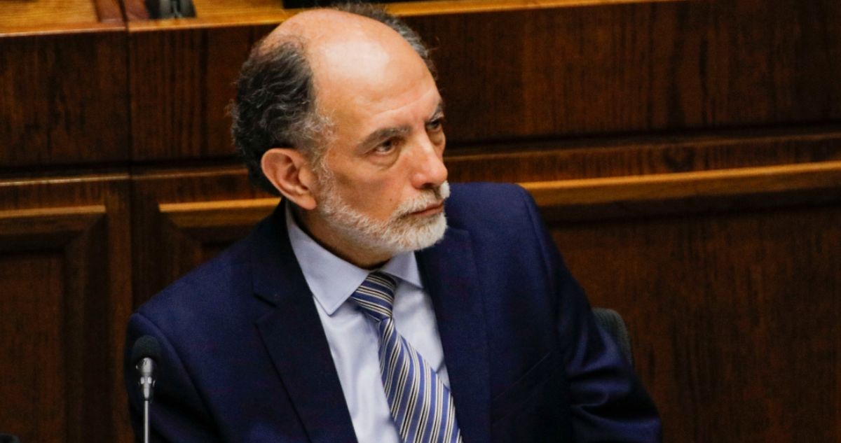 Senado vota acusación constitucional contra juez Sergio Muñoz