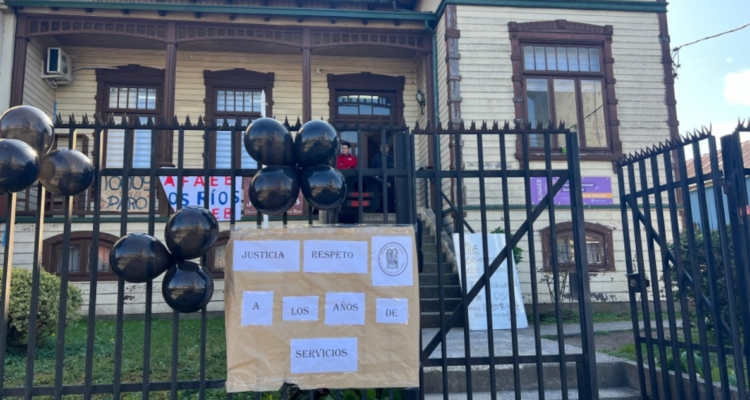 Funcionarios de Junaeb en Los Ríos están movilizados: piden mejoras laborales y de remuneraciones