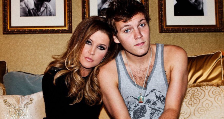 Lisa Marie Presley junto a su hijo Benjamin Keough