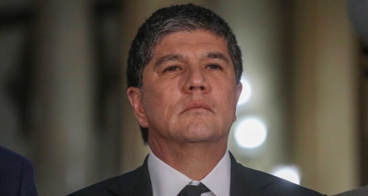 Monsalve confirma que se evalúa tener vigilantes en Cesfam y apunta a ley de infraestructura crítica