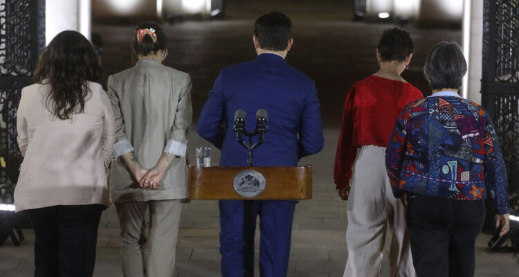 Caso Manuel Monsalve levanta críticas al gobierno por feminismo