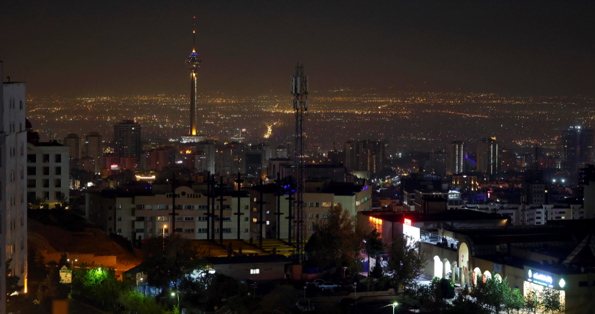 Medios de Irán dan cuenta de segunda oleada de ataques de Israel sobre Teherán