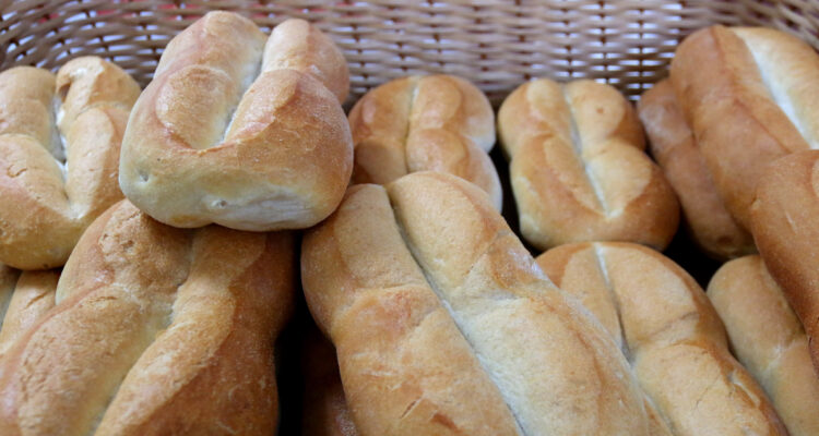 Dónde encontrar las mejores marraquetas de Santiago: concurso premió 3 de 500 panaderías