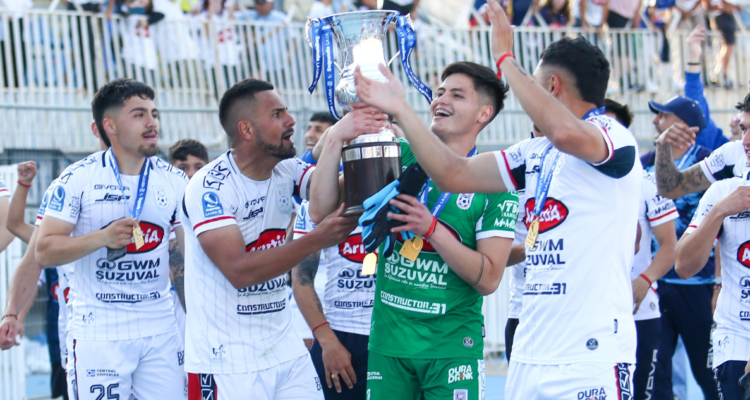 Melipilla se consagra campeón de Liga 2D tras vencer en penales a Concepción y asciende a Primera B