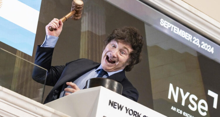 “Se viene una furia de inversiones”: Milei celebra caída del riesgo país al nivel más bajo desde 2019