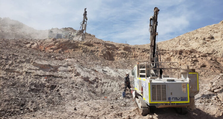 Minera Campanario: las acusaciones y críticas hacia el proyecto de firma canadiense en Chile